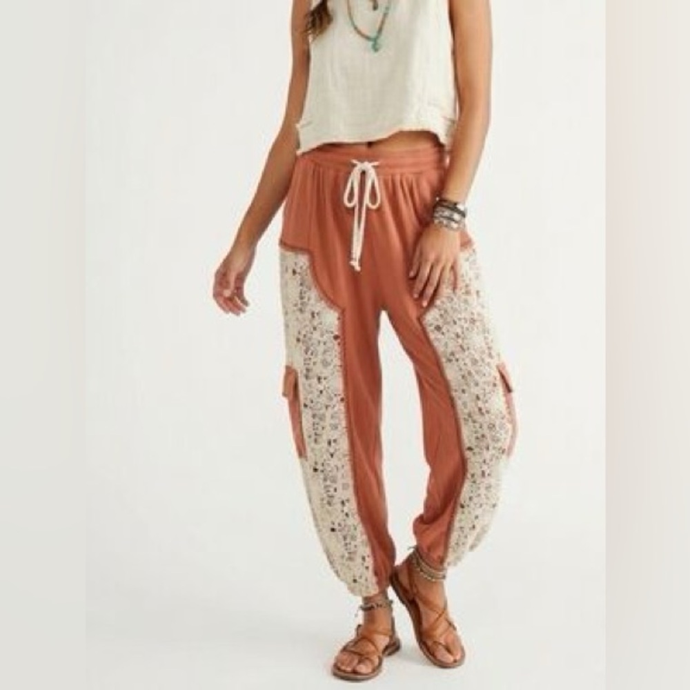 POL Rust Joggers with Cream Floral Side Panels